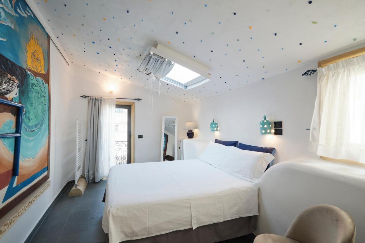 Upstairs - Skylight Apartment Lecce Ngoại thất bức ảnh