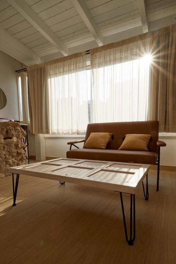 Upstairs - Skylight Apartment Lecce Ngoại thất bức ảnh